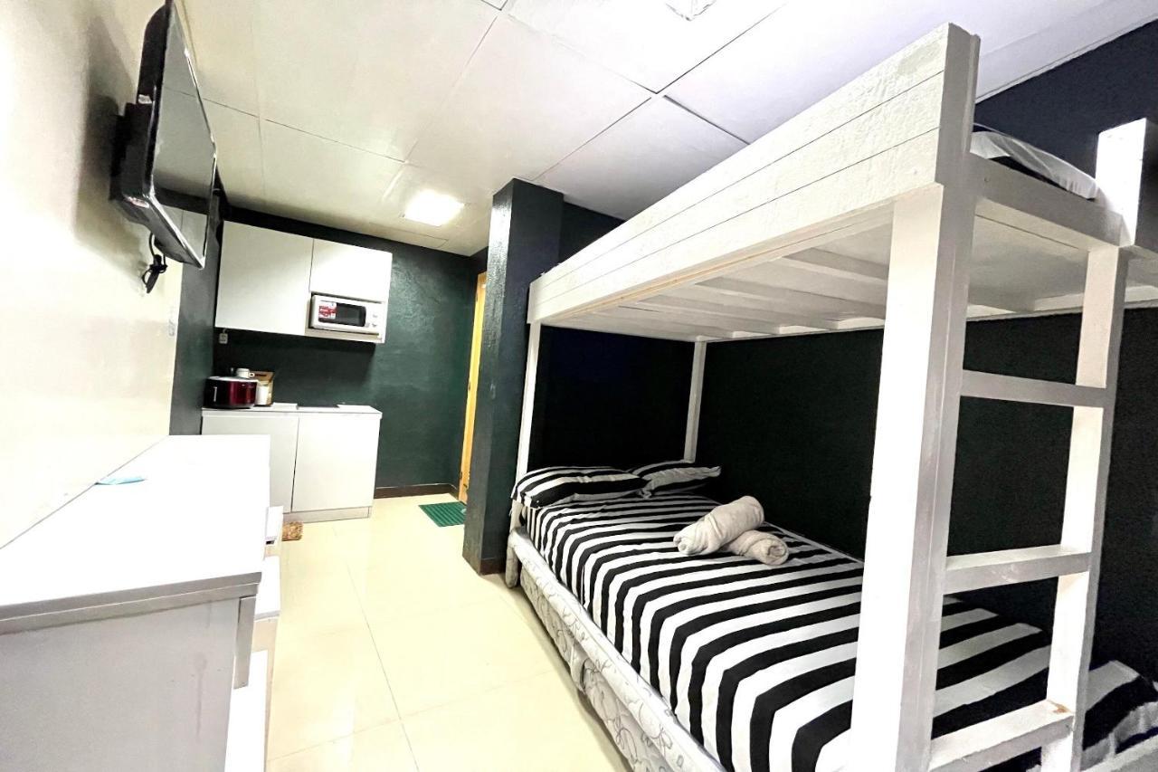 Oyo 910 Sabaidee Suites Mandaue City Luaran gambar